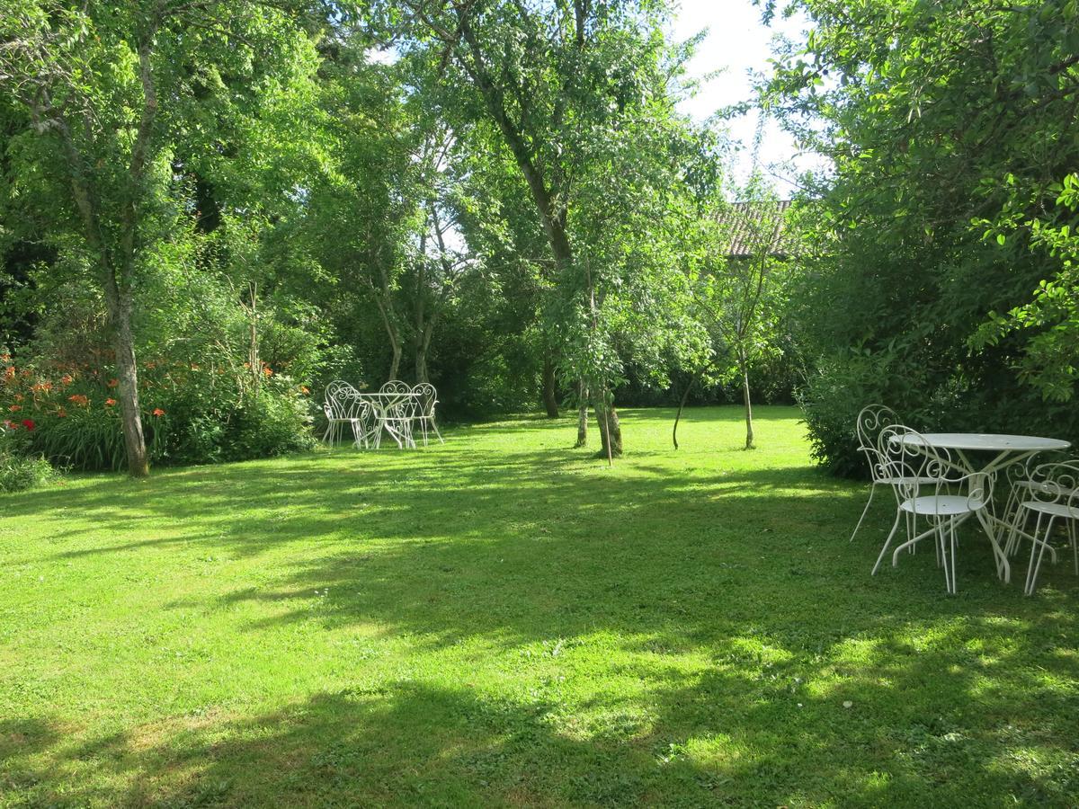 Les Jardins De Lily Hotel Saint-Leonard-de-Noblat Ngoại thất bức ảnh